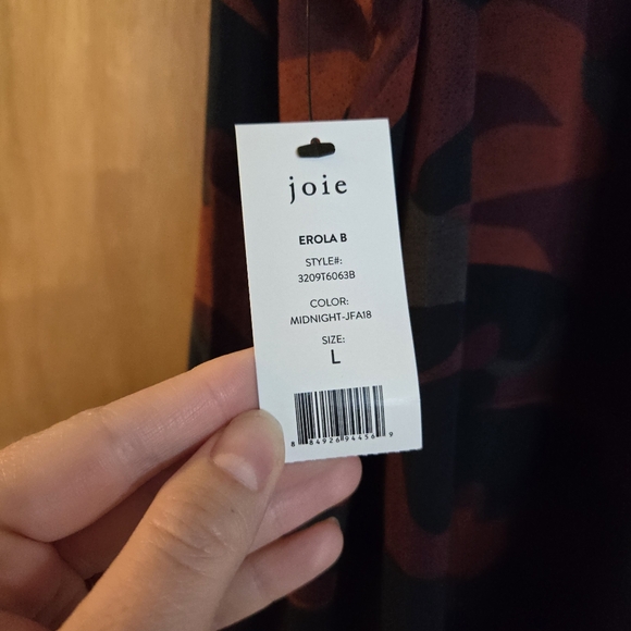 NWT Joie Erola B Silk Camo Halter Top - Picture 3 of 5